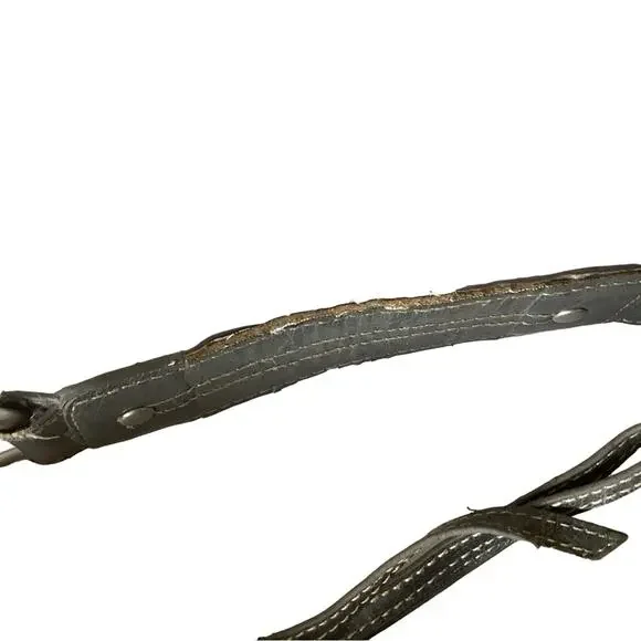 Kenneth Cole Reaction Leather Bag - Picture 11 of 11